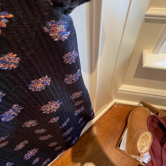 Club Monaco Jacquard Floral Print T-shirt Shift Dress (size 4) - Picture 3 of 6